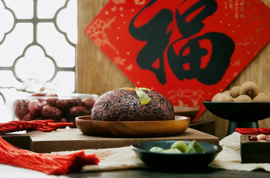 過了臘八就是年，一年一歲一團(tuán)圓！
